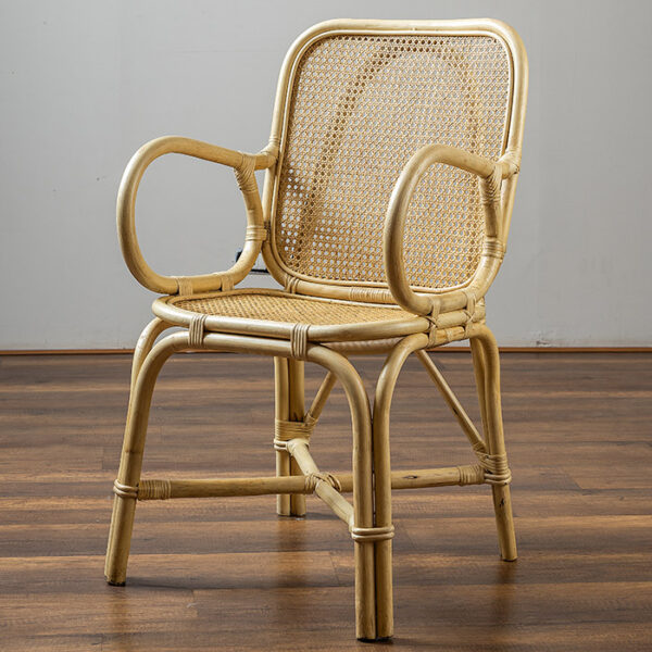Balmy Chair