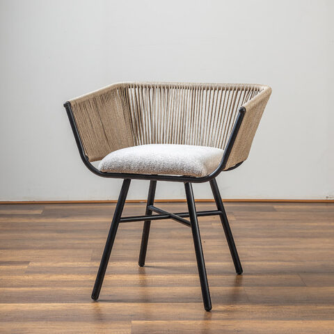 Balmy Chair