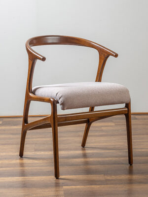 Viola Chair