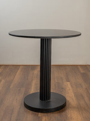 Nova Metal Table